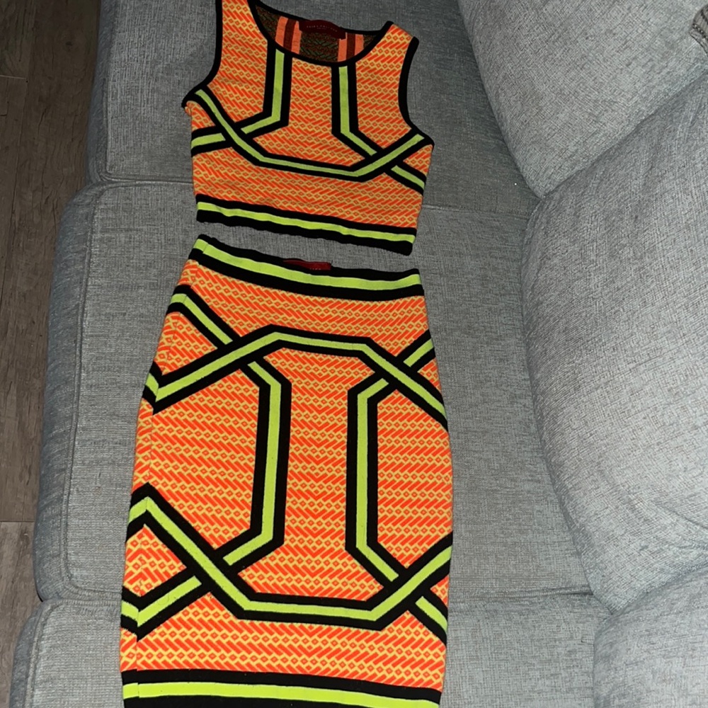 Two piece outfit small